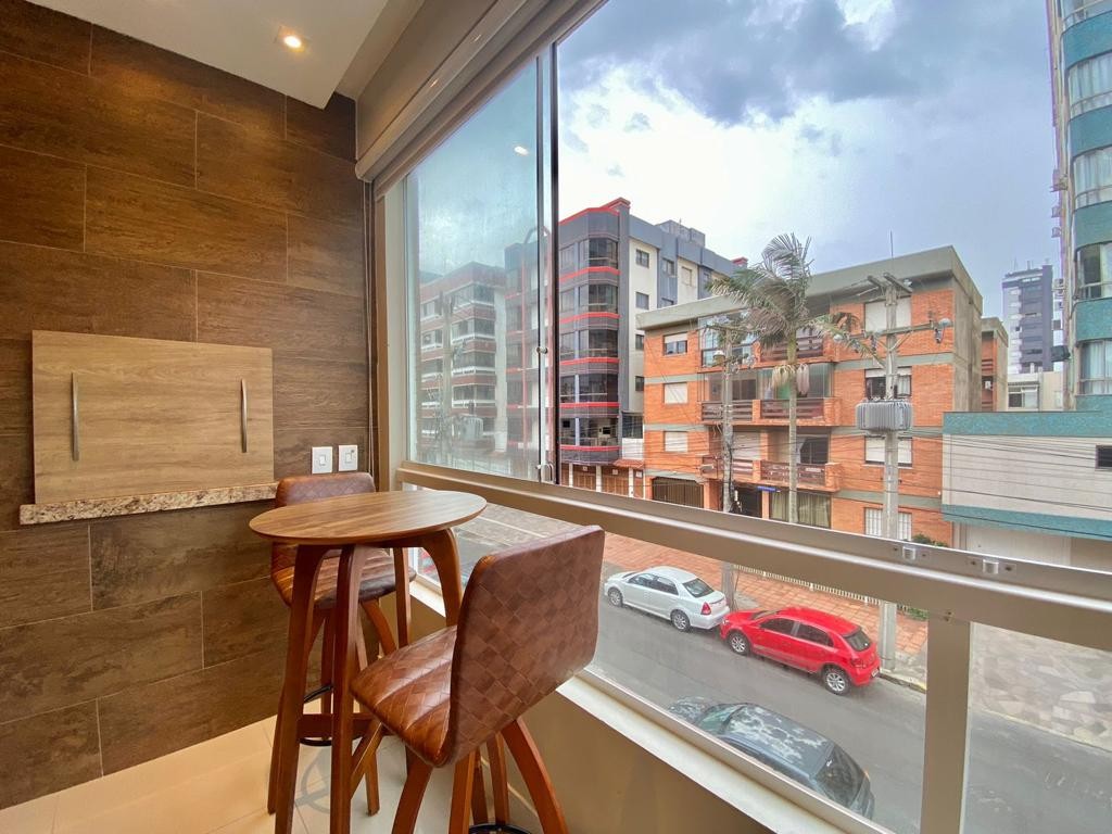 Apartamento à venda com 2 quartos, 111m² - Foto 4