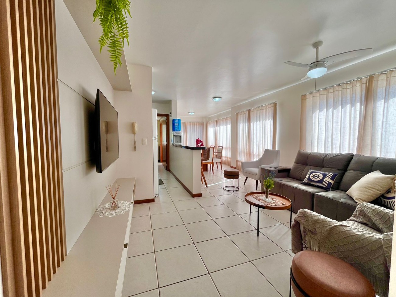 Apartamento à venda com 2 quartos, 111m² - Foto 2