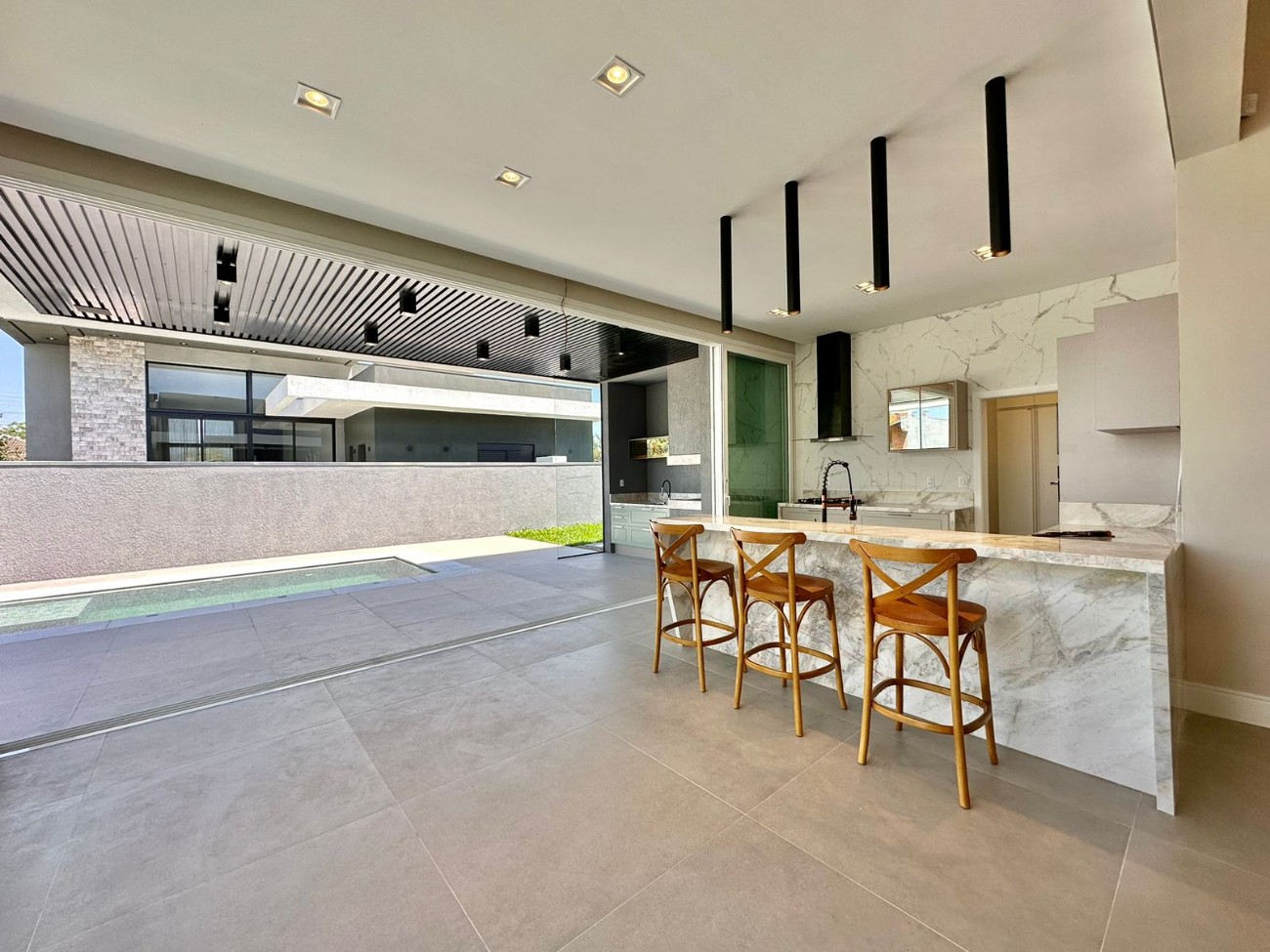 Casa, 3 quartos, 241 m² - Foto 15