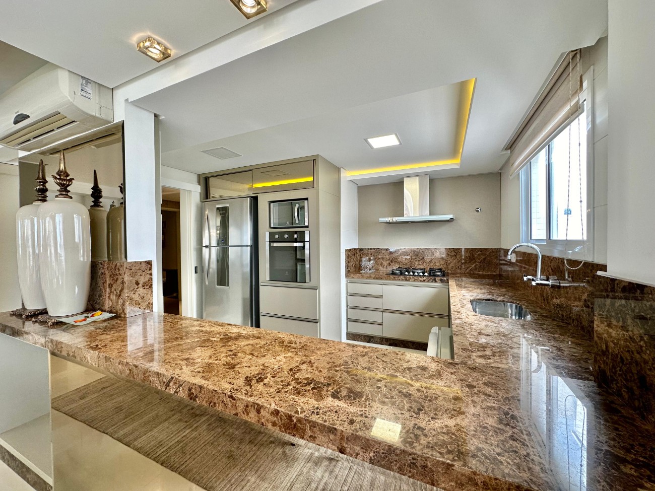 Apartamento, 4 quartos, 257 m² - Foto 9