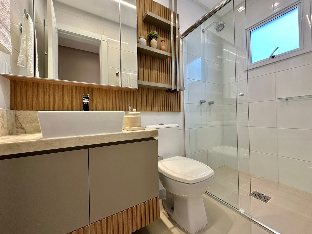 Apartamento à venda com 3 quartos, 181m² - Foto 10