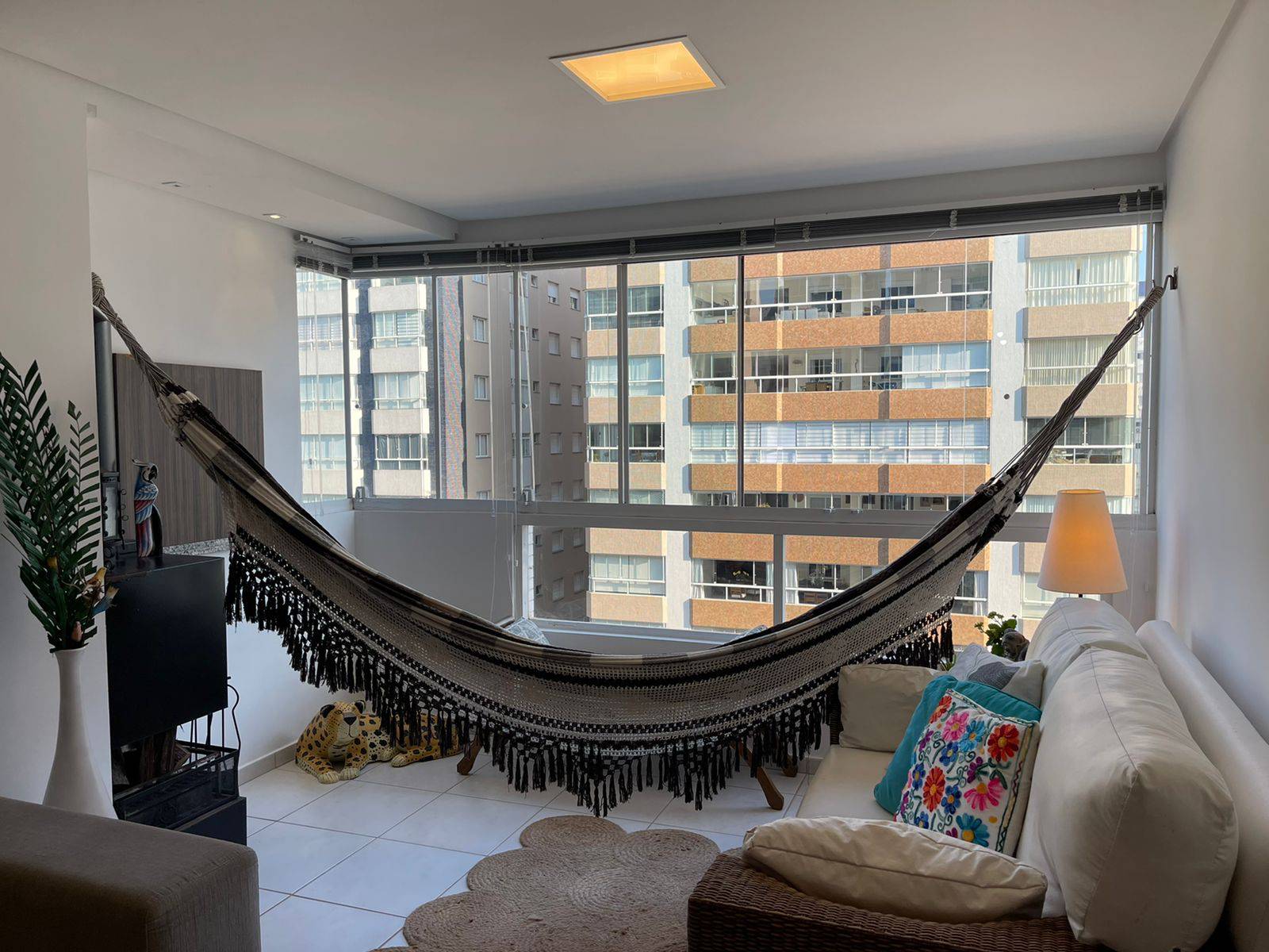 Apartamento à venda com 2 quartos, 107m² - Foto 5