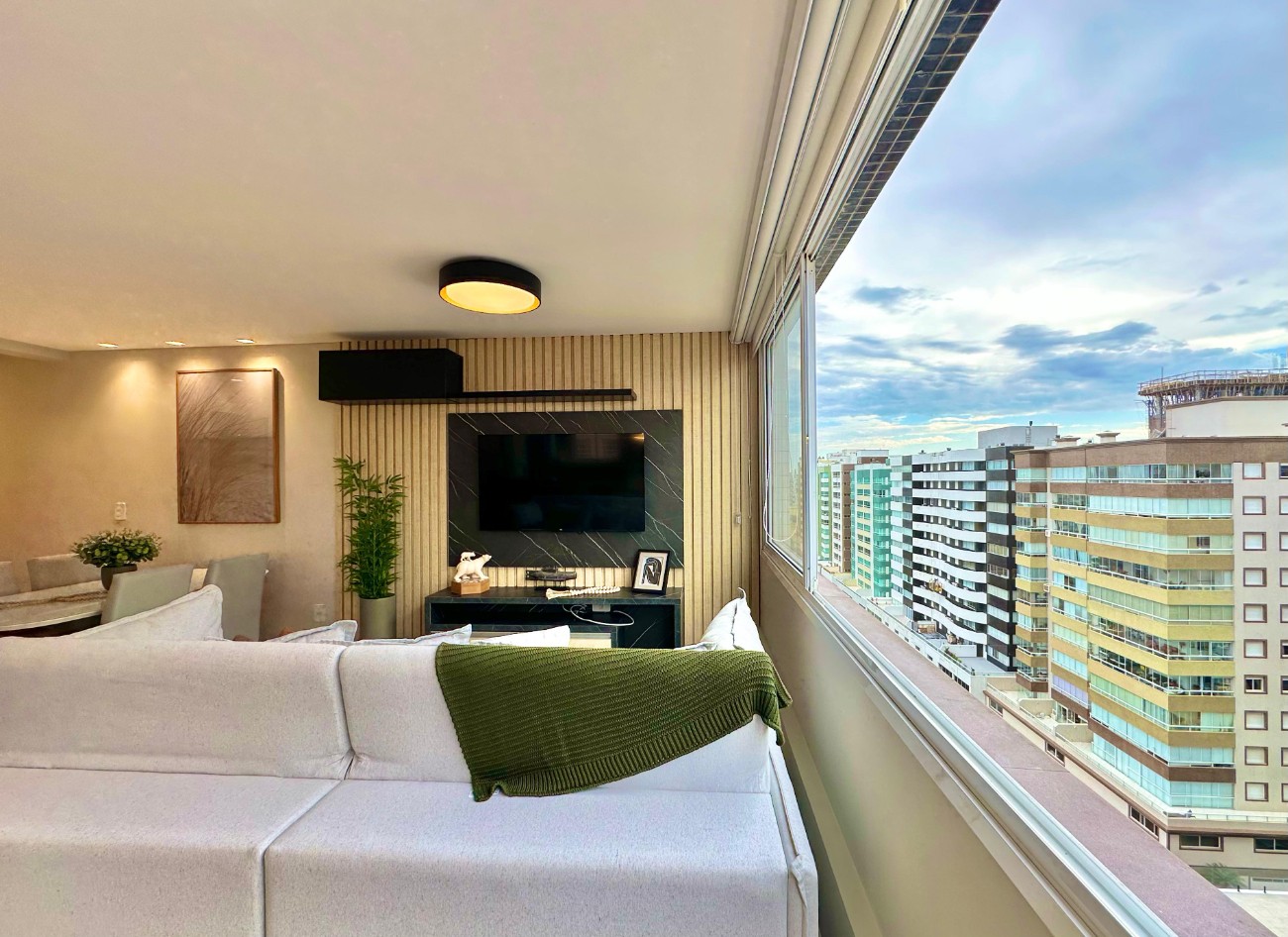 Apartamento, 2 quartos, 90 m² - Foto 2