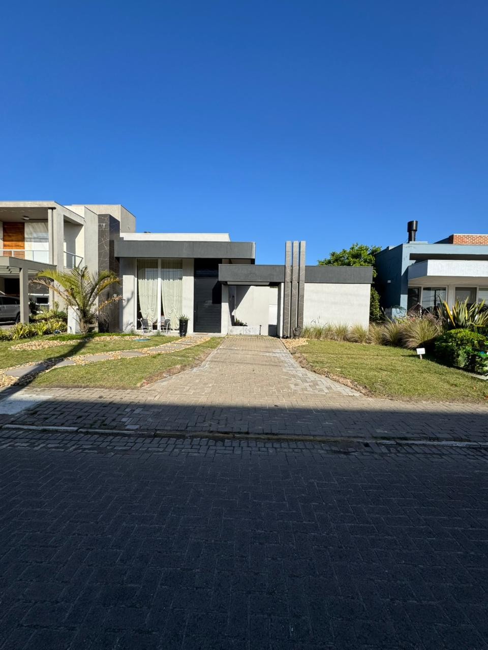 Casa em Condomínio 4 dormitórios à venda emZona Nova Capão da Canoa | Ref.: 8482