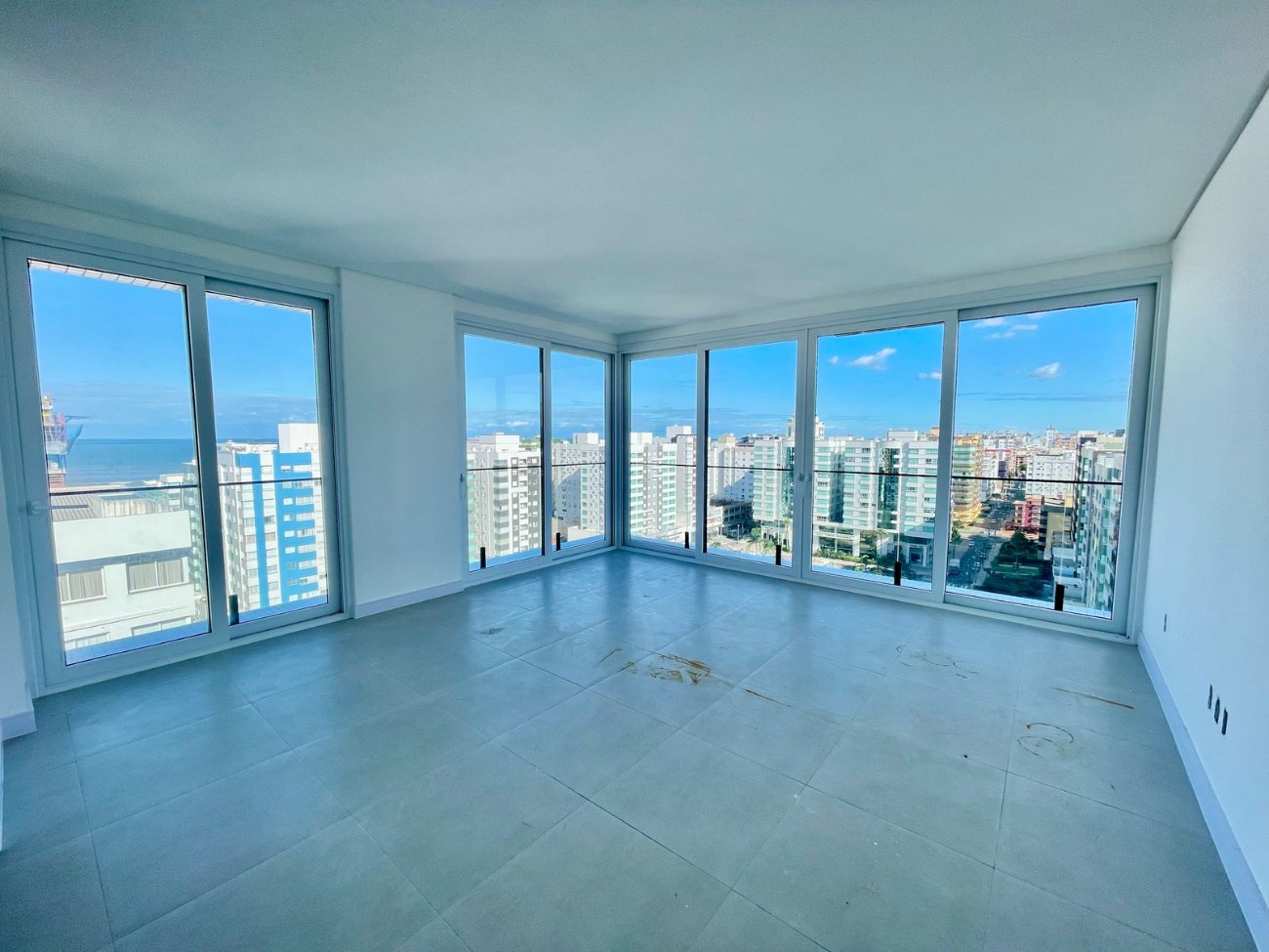 Apartamento 3 dormitórios à venda em Zona Nova Capão da Canoa | Ref.: 8768