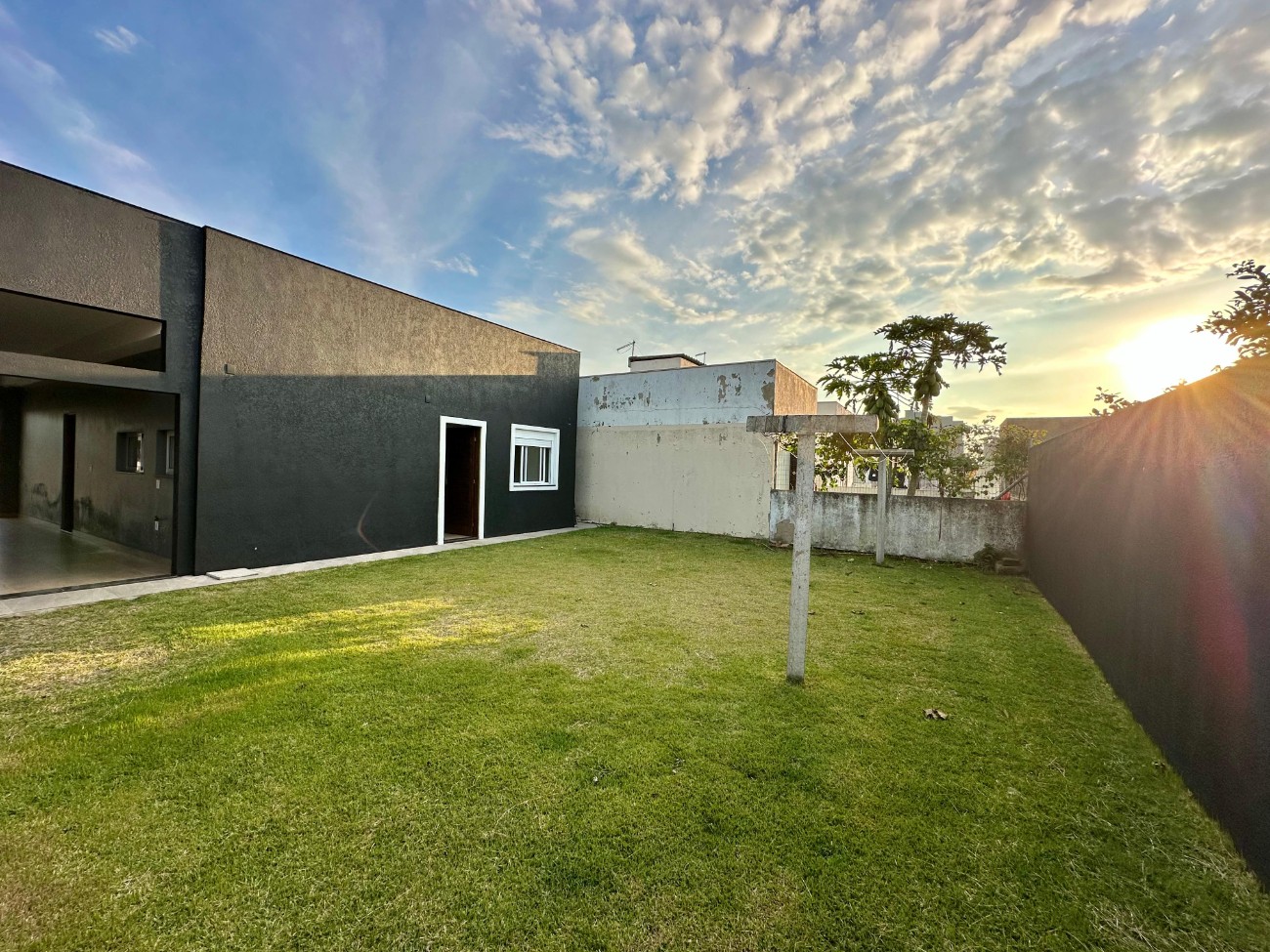 Casa, 2 quartos, 275 m² - Foto 2