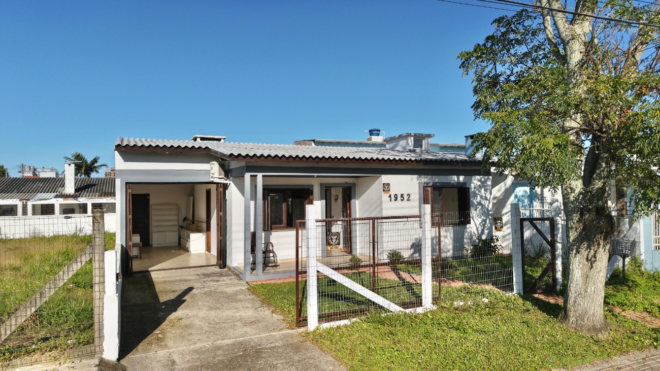Casa 3 dormitórios à venda em  Zona Nova Capão da Canoa | Ref.: 8966