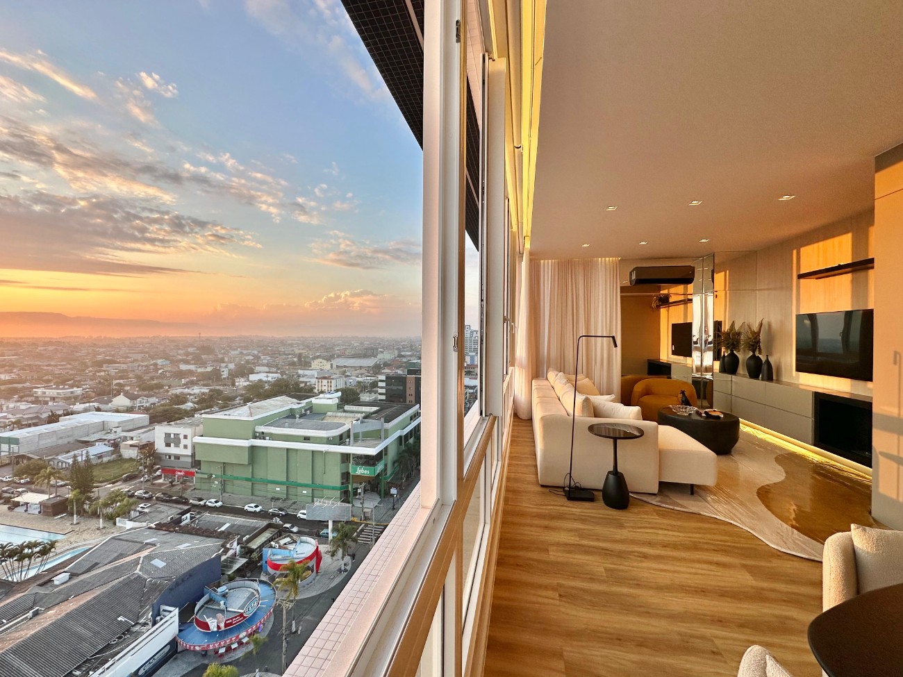Apartamento 3 dormitórios à venda em Centro Capão da Canoa | Ref.: 9020