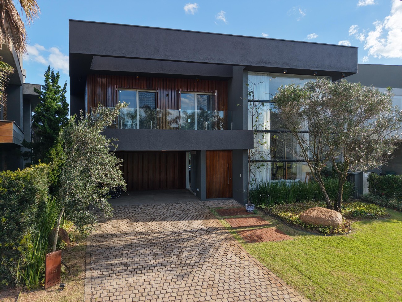 Casa em Condomínio 6 dormitórios à venda emcentro Xangri-lá | Ref.: 9154
