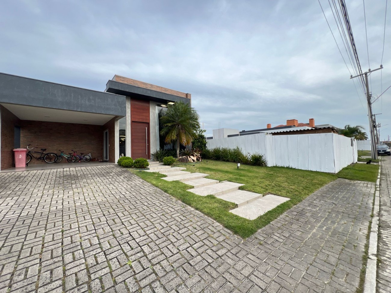 Casa em Condomínio 3 dormitórios à venda emZona Nova Capão da Canoa | Ref.: 9628