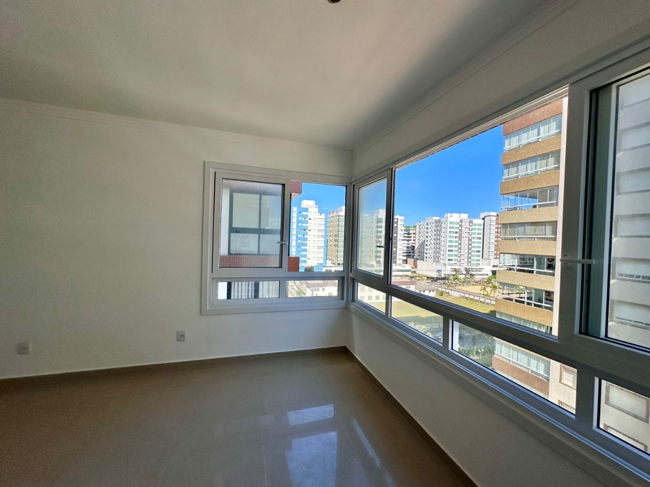 Apartamento 3 dormitórios à venda em Zona Nova Capão da Canoa | Ref.: 9932